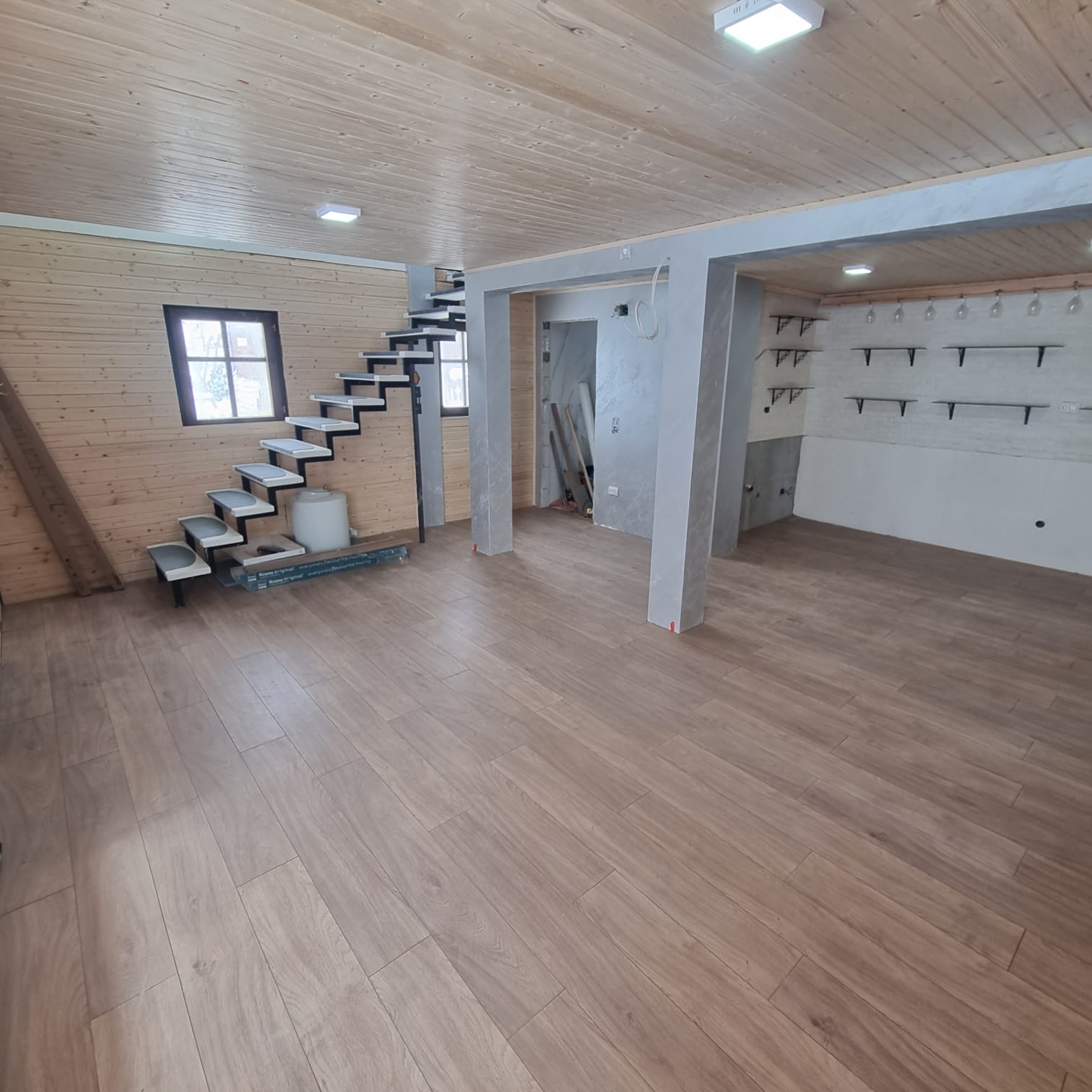 Zlatibor, drvena kuca sa bazenom na prodaju 96 m2 na placu od 5,5 ari — fotografija 3
