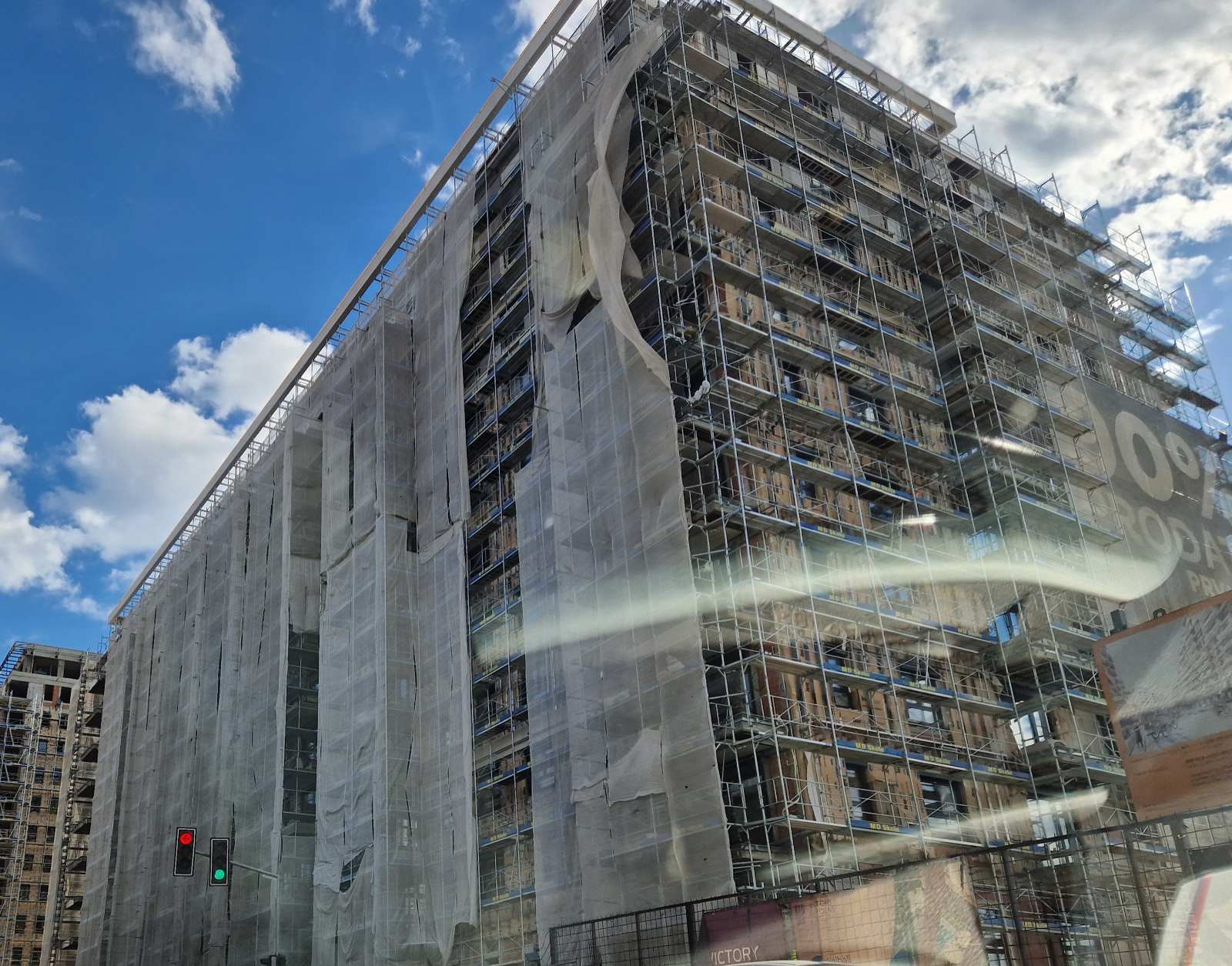 Prodaje se dvosoban lux stan od 46 kvm na Banovom Brdu, ul. Endija Vorhola — fotografija 3